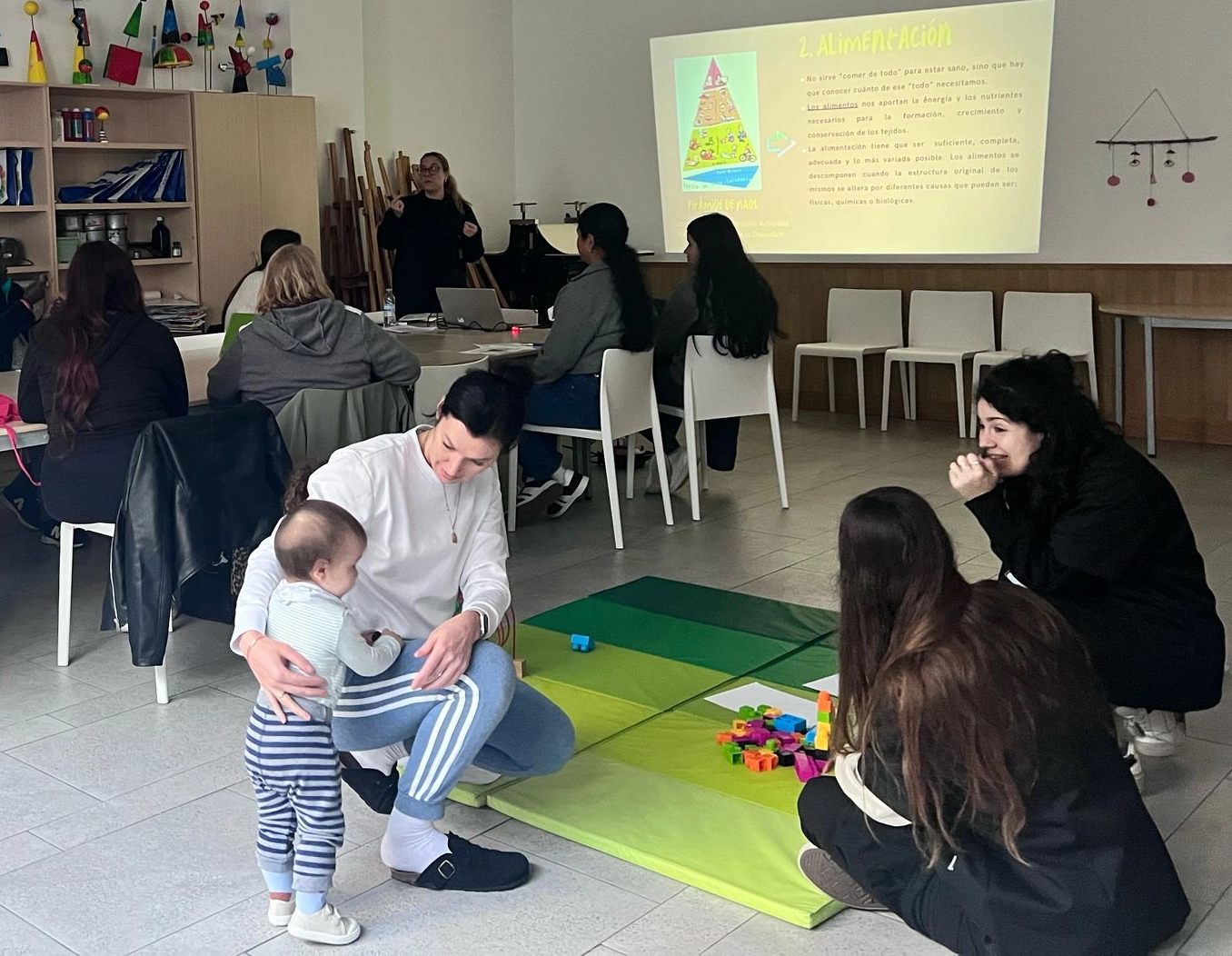 Taller de conciliación dirigido a hijas e hijos de las participantes