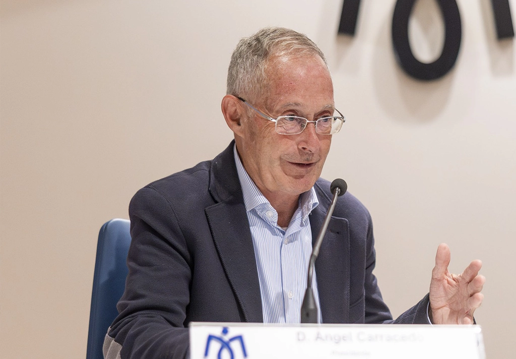 Dr. Ángel Carracedo