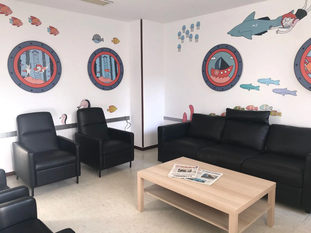 Sala ilustrada por Araceli Paz. Mundo submarino